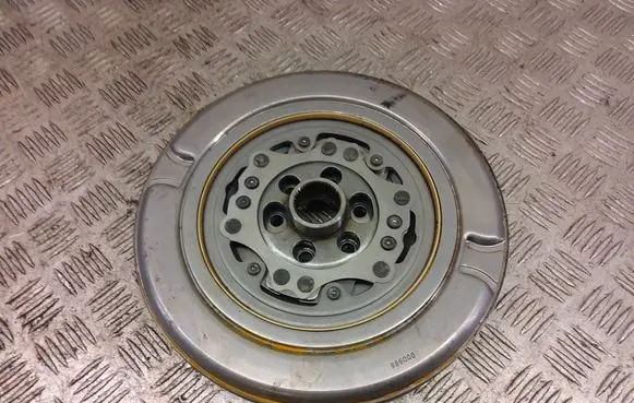 Volkswagen Golf VII Flywheel 04E105266P