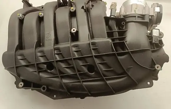 Chrysler Pacifica Intake manifold 72142023 67572142555 05184349AE