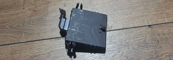 Audi A3 S3 8L Gateway control module 1k0907530k