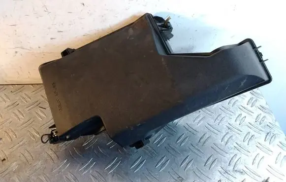 Lexus IS III XE30 Fuse box cover 8266253260