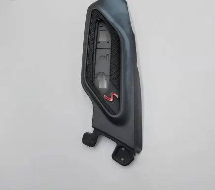 Front fender indicator light