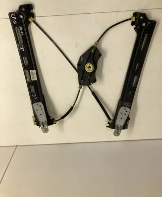Seat Alhambra (Mk2) Rear window lifting mechanism without motor 7N0843699F