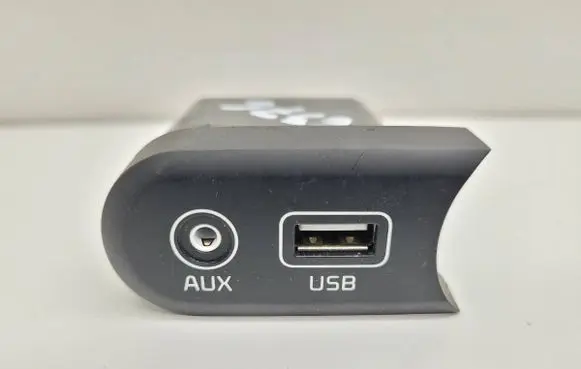 KIA Ceed AUX in-socket connector 96120A2300
