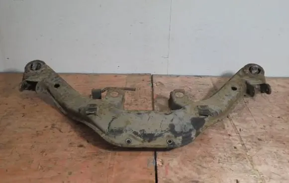 Opel Omega A Rear beam 