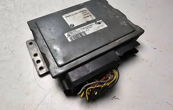 Mini One - Cooper R50 - 53 Engine control unit/module 7545810 S122237002A 7545789