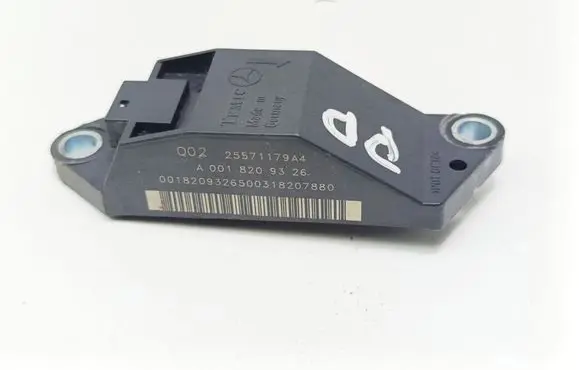 Mercedes-Benz E W211 Airbag deployment crash/impact sensor A0018209326