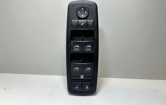 Fiat Freemont Electric window control switch 10034858