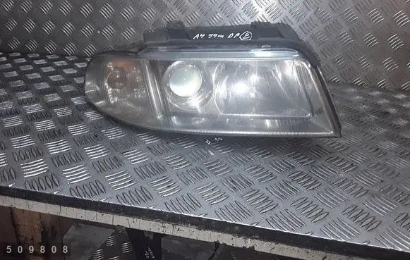 Audi A4 S4 B5 8D Headlight/headlamp 8d0941004ak
