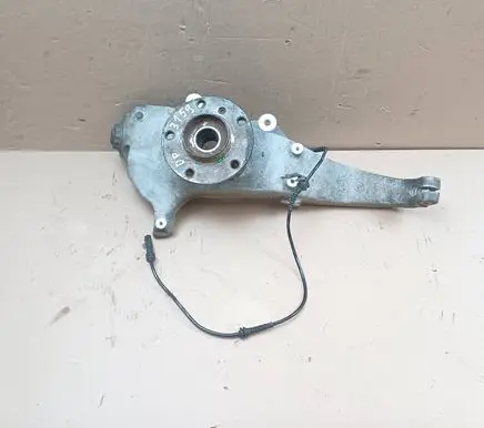 BMW 5 F10 F11 Front wheel hub 6784902