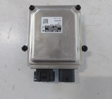 Lexus RX 450H Fuel injection pump control unit/module 8957158010 4998001010