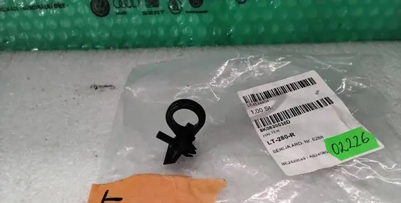 Audi A4 S4 B8 8K Outside/exterior temperature sensor 8K0820536D