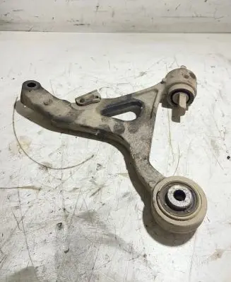 Volvo V70 Front lower control arm/wishbone 30760815