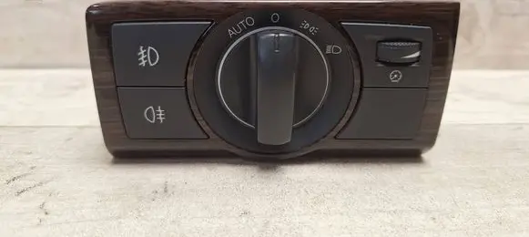 Light switch