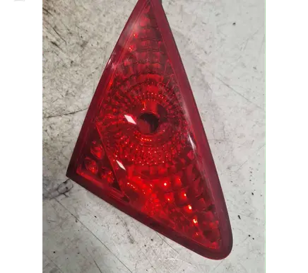 Tailgate rear/tail lights