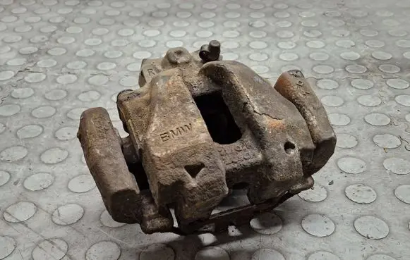BMW X3 F25 Front brake caliper 6790922
