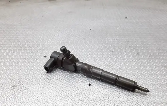 Opel Vectra C Fuel injector 0445110159