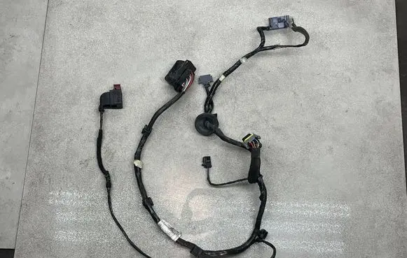 Opel Zafira B Front door wiring loom 13266934