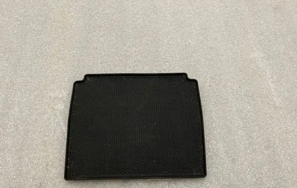 Mercedes-Benz GLE AMG (W166 - C292) Glove box pad A1666890000