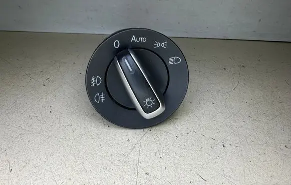 Volkswagen Jetta VI Light switch 3C8941431A 1526