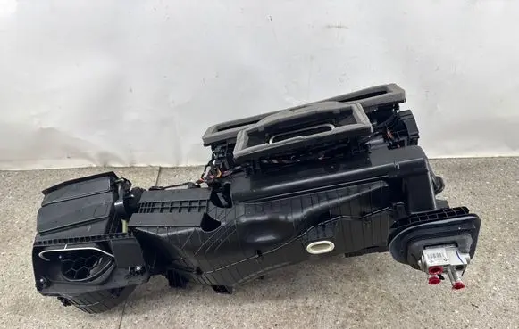 BMW X7 G07 Interior heater climate box assembly 9496915 327581 6411ACV01