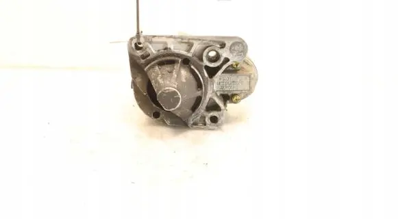 Renault Megane I Starter motor M002T13581