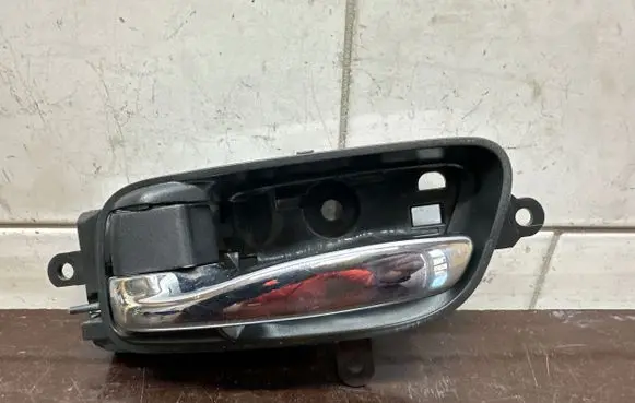 Renault Koleos II Rear door interior handle trim 