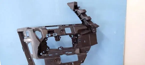 Mercedes-Benz GL X164 Front bumper mounting bracket A1648851616