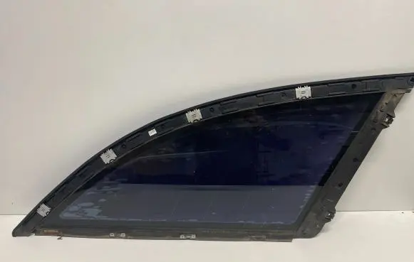Mercedes-Benz E W211 Rear side window A2116701612 43R000261