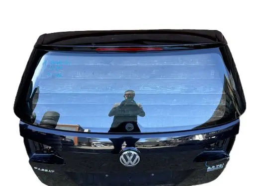 Volkswagen PASSAT B7 Tailgate/trunk/boot lid 
