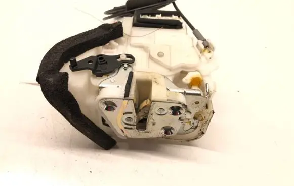 Subaru Legacy Rear door lock 