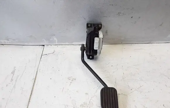 Volvo XC90 Accelerator throttle pedal 30666658