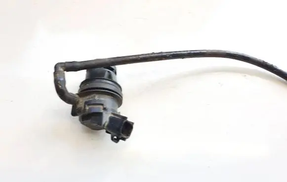 Toyota RAV 4 (XA30) Windscreen/windshield washer pump 8533060160 85330-60160