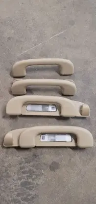 Mercedes-Benz ML W164 A set of handles for the ceiling A1648100654
