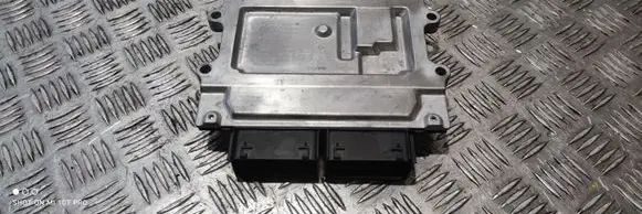 Volvo V60 Engine control unit/module ECU 31452623