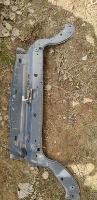 Top upper radiator support slam panel