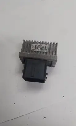 Nissan Qashqai Glow plug pre-heat relay 110678071R