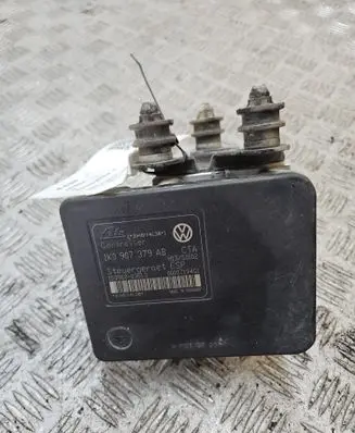 Skoda Octavia Mk2 (1Z) ABS Pump 1K0907379AB
