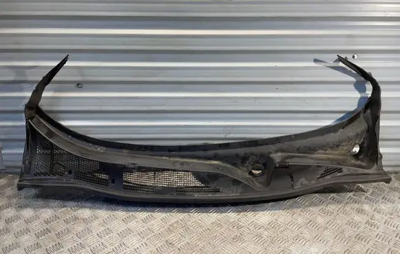 Nissan Juke I F15 Wiper trim 668621KA0C 66862 LG185311100