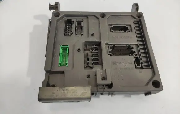 Volkswagen Sharan Fuse module 7M0971882A PX0418130 XM2114A212AA