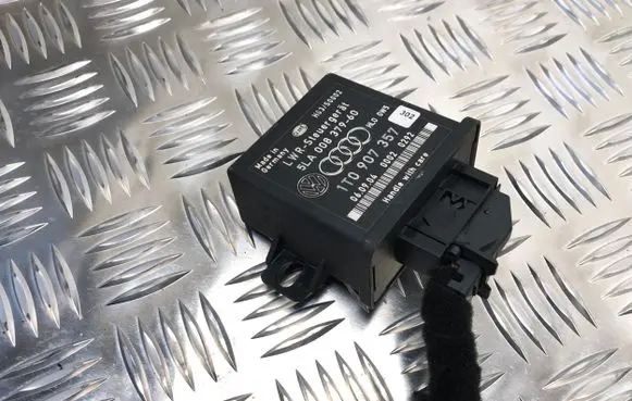 Volkswagen Golf V Other relay 1T0907357 5LA00837960