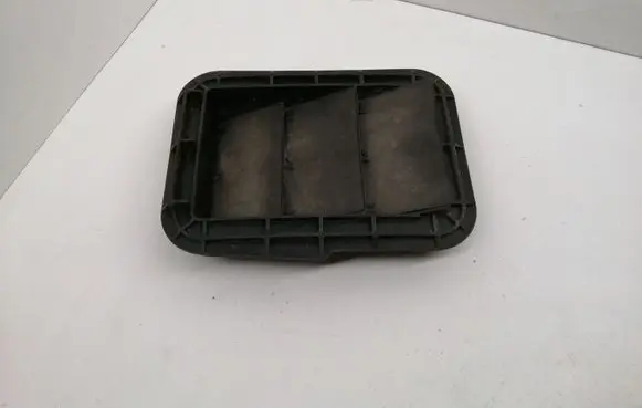 Toyota RAV 4 (XA40) Quarter panel pressure vent 6294010020 6294042010 6294016060