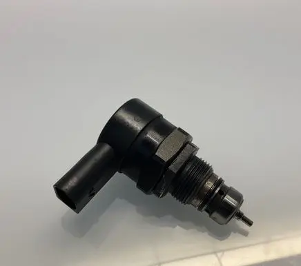 Mercedes-Benz ML W164 Fuel pressure regulator A6110780449 12891467 0281002494