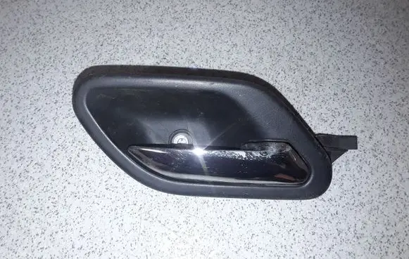 BMW 5 E39 Front door interior handle 8226050