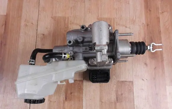 Toyota C-HR I Master brake cylinder 4721010270