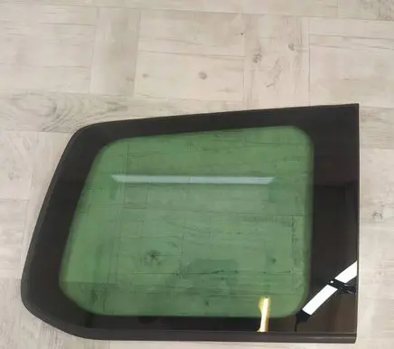 Toyota Land Cruiser J300 Rear side window