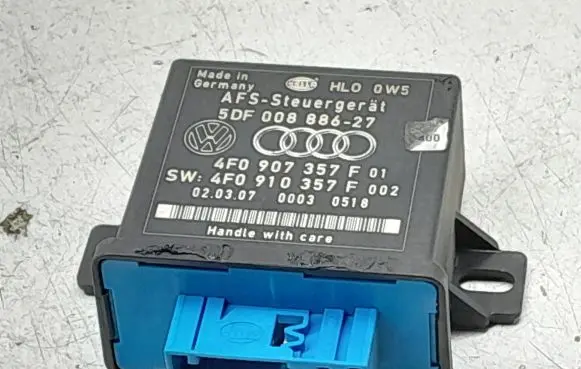 Audi Q7 4L Light module LCM 4F0907357F 4F0910357F