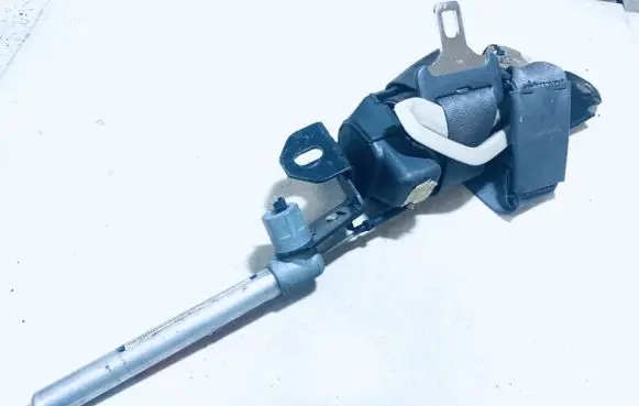 Volvo S60 Front seatbelt