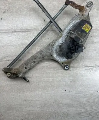 Front wiper linkage and motor