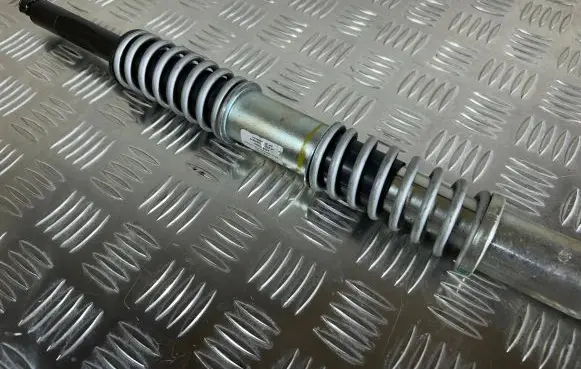BMW 5 F10 F11 Tailgate strut 925134 51244875383 3108210951