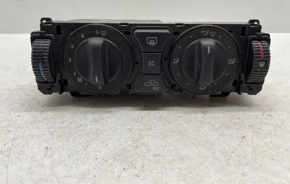 Mercedes-Benz E W210 Climate control unit 2108303185 9140010371 944B0905243